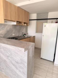Apartamento Completo en Ricaurte - 1