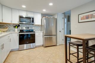 2 BR Beachwalk quiet condo steps to the beach - 2