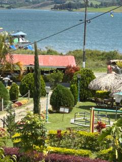 Lak Hostel lago calima - 0