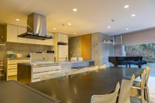 Urban View Villa - 3