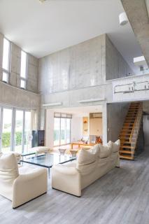 Urban View Villa - 1