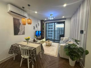 Modern 1BR with Balcony Park View Hanoi - 0