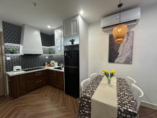 Modern 1BR with Balcony Park View Hanoi - 4