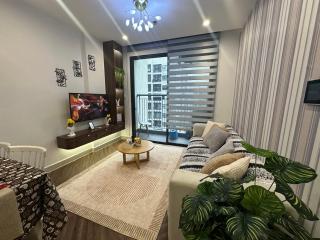 Modern 1BR with Balcony Park View Hanoi - 7