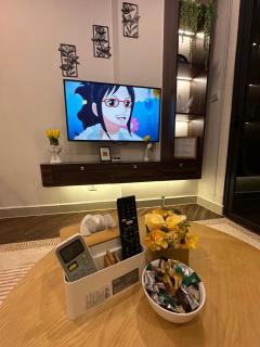 Modern 1BR with Balcony Park View Hanoi - 6