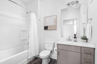 Dream Apartment near Whole Foods CozySuites - 2