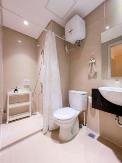 Madison Park Family Apartment by HOST JESS - 4