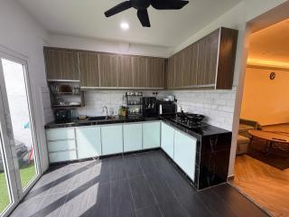 Ujang Guest House - 3