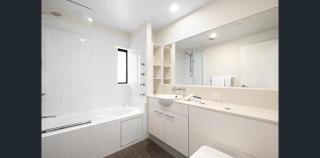 Urban CBD Elegance with River&Botanic Garden Views - 4