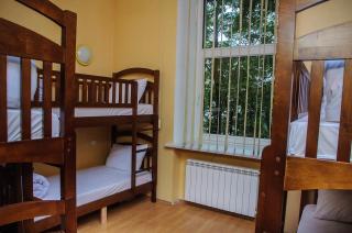 Golden Globus Hostel - 9