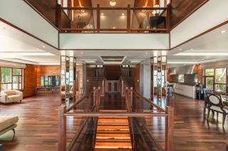 35 - Vast Beach Front Villa - 3