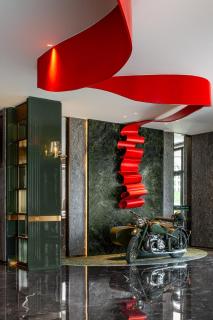 Military Green Flower Hotel - 9