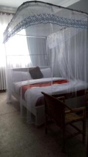 Shoebill Roost Hotel - 2