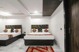 Hotel GreySky Karkardooma AnandVihar New Delhi - 3