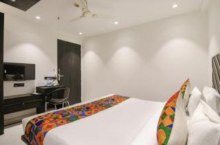 Hotel GreySky Karkardooma AnandVihar New Delhi - 5