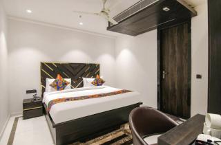 Hotel GreySky Karkardooma AnandVihar New Delhi - 9