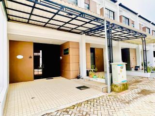 Cozy 2BR House di Regency One Eastpoint, East Surabaya by Le Ciel Hospitality - 8