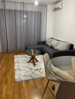 Riverside Park Apartment near City Center - 4