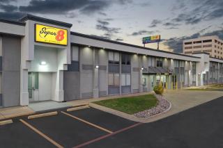 Super 8 by Wyndham Fort Worth Entertainment District - 0