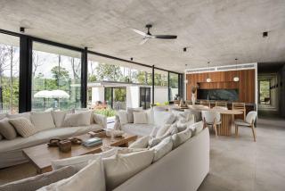 Latitude 156 - Elevated Luxury Overlooking the Greens - 2