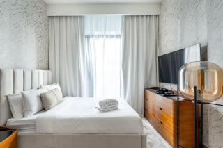 Nasma Luxury Stays - Trendy & Stylish Living Studio at Azizi Riviera 41 - Dubai - 8