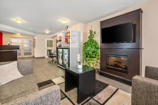 Comfort Inn South Shore - 1