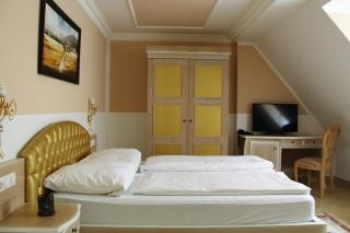 Hotel Villa Toscana - Gersthofen - 4