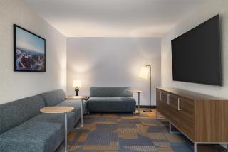 Home2 Suites By Hilton Muncie - 3