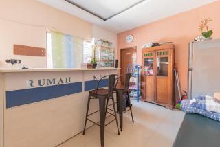 RedDoorz near Kejaksan Station Cirebon 3 - 7