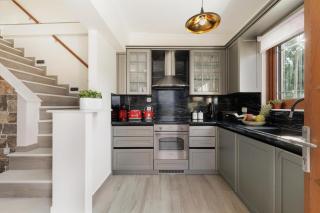 Villa Logas Hill - 8