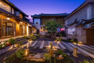 The Panorama Designer Villa & Cafe·Naxi Style Courtyard · Featuring stunning Old Town views,inspired by vibrant natural aesthetics,located next to the Big Waterwheel.Tickets Reservation Service&English Speaking Service&Breakfast - 3