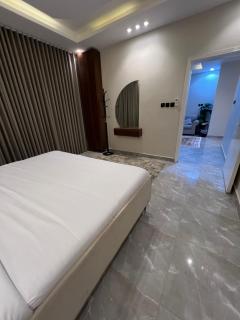 شقة واستديو بتاثيث مودرن - 6