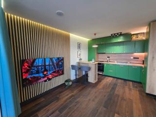 Luxury Apartment with Jacuzzi - River view & Underground Parking by Flat Mаnager - 7