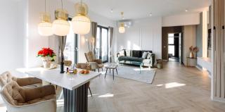 Luma Central Viewpoint with Private Underground Parking - 9