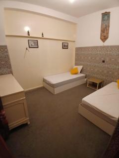 Apparemment entier - 1