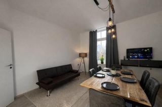 City Suite Ennigerloh I 6 Einzelbetten I 2 Bäder I Smart TV - 2