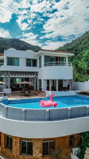 Villa Mozzafiato Private Resort with Full Staff and Heated Pool - 6