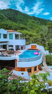 Villa Mozzafiato Private Resort with Full Staff and Heated Pool - 5