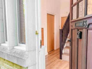 Private 2-Bed Duplex near Headingly w Parking - 1