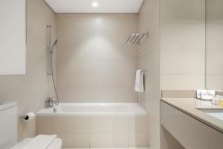 FIRST CLASS 3BR Luxury Waterfront Living - 1