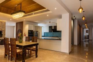 Ultra Luxury 4 BHK Apartment 1 km to DLF Golf - 4