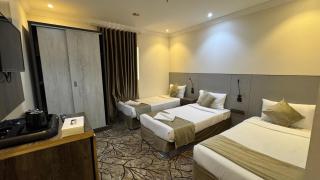 alraaqi almumayaz - 7