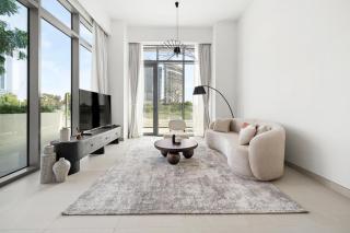 Jumeirah Waterfront Residences - 1