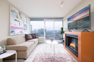 Modern Central Location with Pool Sauna & Jacuzzi - 9