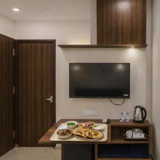 Paradise stays near golden temple - 8