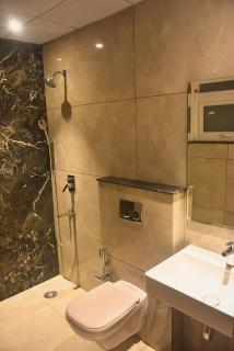 Luxury Apartment 10 mins from Airport - by Zeppelin Stays - 5