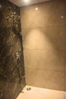 Luxury Apartment 10 mins from Airport - by Zeppelin Stays - 7