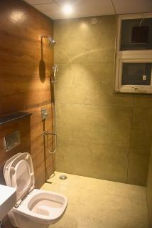 Luxury Apartment 10 mins from Airport - by Zeppelin Stays - 9