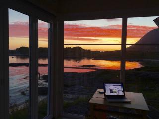 Breathe - Seafront Holiday Home with Sea View - 2