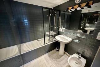 Stunning 80m apartment with sea view - 1